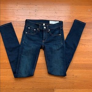 Rag & bone skinny jeans in Bedford sz24